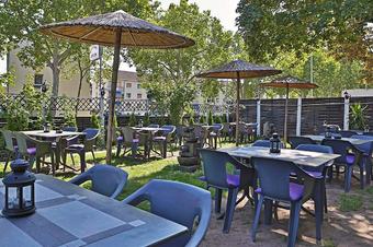 Hotel Frankenthaler Hof - Pivn&iacute; zahr&aacute;dka