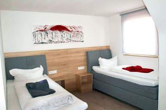 Gasthof zur Sonne - &Delta;&omega;&mu;ά&tau;&iota;&omicron;