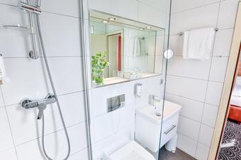 Hotel Am Schelztor - Bathroom
