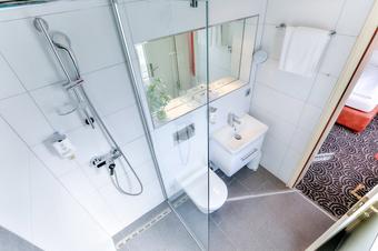 Hotel Am Schelztor - Bathroom