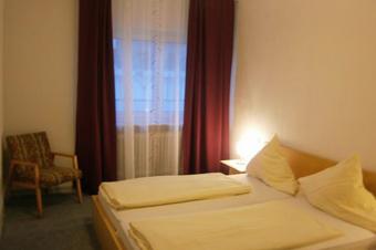 Hotel Strauss - Room