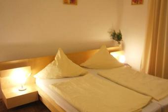 Hotel Strauss - Room