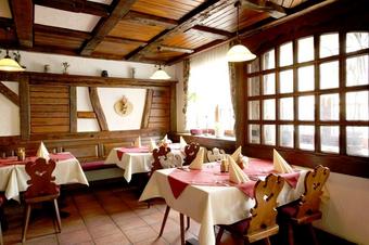 Hotel La Cigogne - レストラン