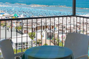 Hotel Belsoggiorno - Εξωτερική άποψη