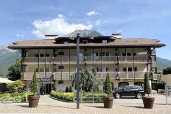 Residence - Hotel Alpinum - pogled od zunaj