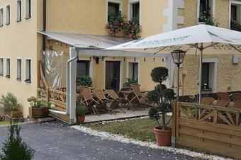 Gasthaus Zum Oschenberg - пивная с садом