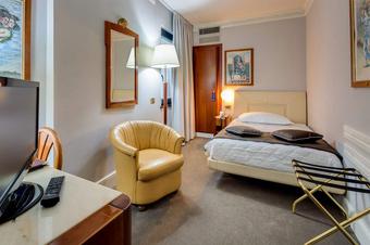 Hotel Roma - Room