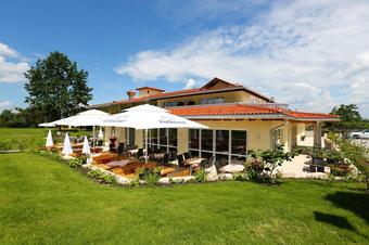 Hotel-Restaurant-Cafe Friedenseiche - Εξωτερική άποψη