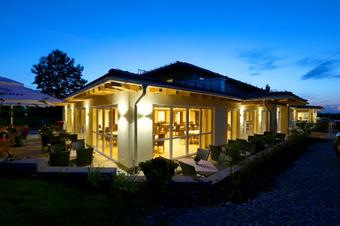 Hotel-Restaurant-Cafe Friedenseiche - Εξωτερική άποψη