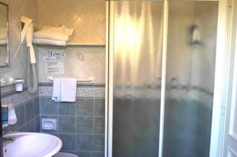 Hotel Abbaruja - Ванная комната