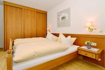 Ferienwohnungen W&ouml;rz - Room