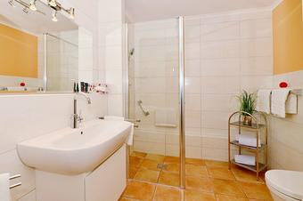 Ferienwohnungen W&ouml;rz - Bathroom