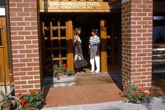 G&auml;stehaus zur F&auml;rbe Ferien-Appartements - Skats no ārpuses