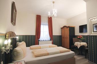 Kreuzerhof Hotel Garni - Tuba