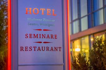 Hotel N&uuml;rnberger Hof - лого