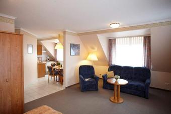 Ferienwohnungen Schlund G&auml;stehaus Zum Angersee - Pokoje