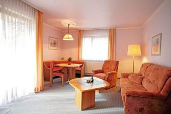 Ferienwohnungen Schlund G&auml;stehaus Zum Angersee - Pokoje