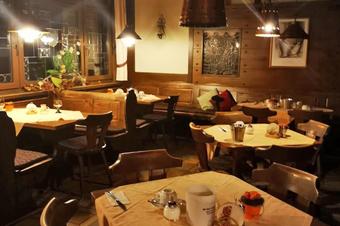 Gasthof Waldbrunner Hof - Εστιατόριο