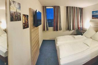 Motel 44 - Room
