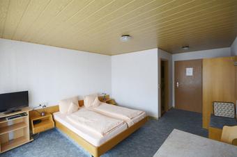 Pension Gästehaus Model - Kamer