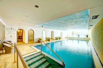 Hotel Der Heinrichshof & Residence - 游泳池