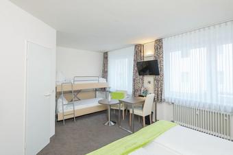 City Hotel Freiburg -Ihr Zuhause auf Reisen- - Room