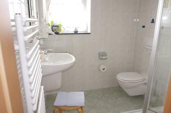 Pension Kleine Insel® - Bathroom