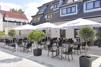 Hotel Landgasthof Niebler - пивная с садом