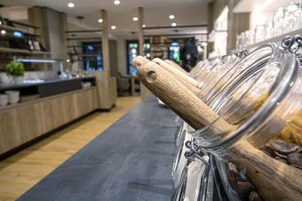 Hotel Früchtl - Αίθουσα πρωϊνού