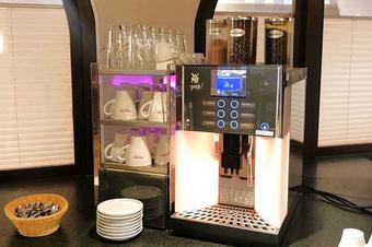 Hotel Früchtl - Αίθουσα πρωϊνού