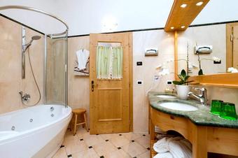 Hotel Renato Nature & Wellness - Bathroom