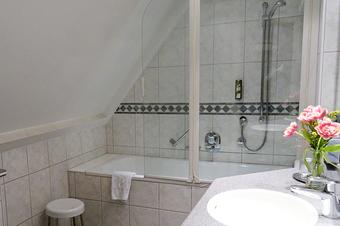 Hotel Eberbacher Hof - Ванная комната
