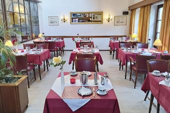 Hotel Columbus & Glamping - Frukostrum