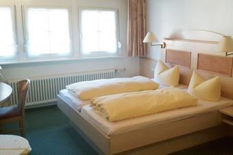 Hotel Gasthaus Hirschen - Room