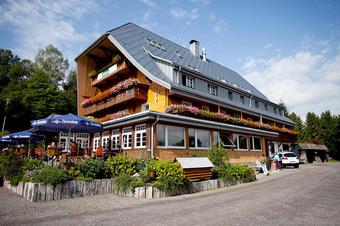 Hotel Adler B&auml;rental - Dış g&ouml;r&uuml;n&uuml;m