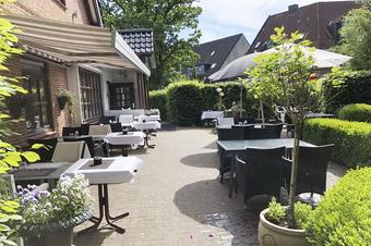 Hotel Tangstedter Mühle - Bar con tavolini all' aperto