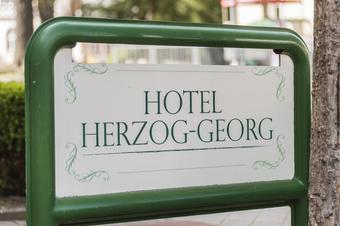 Hotel Herzog Georg - Logotyp