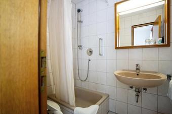AP Hotel Viernheim Mannheim am Kapellenberg - Bathroom