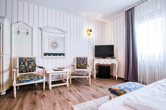 Central Hotel Viernheim - Room