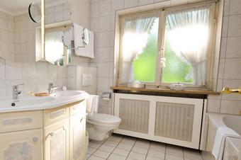Hotel Quellenhof - Bathroom
