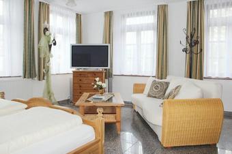 Hotel Zum Alten Wasserrad - Room