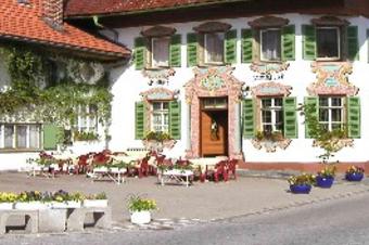 Gasthof Zum Hirsch -329 Jahre Tradition- - buitenkant