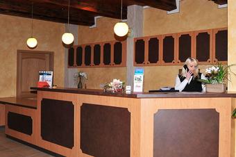 Hotel Knorre - 接待处