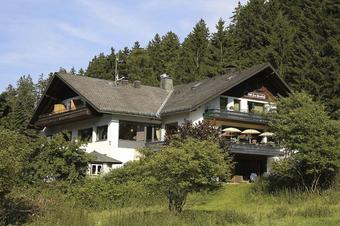 Hotel und Pension zum Paradies - Išorės vaizdas