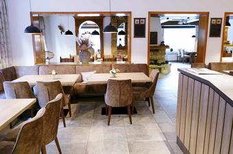 Hotel und Pension zum Paradies - Restoranas