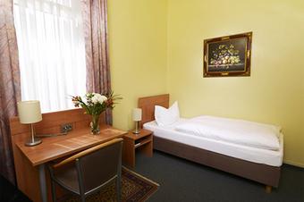 Hotel Adler Gießen - Room