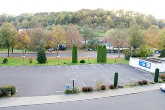Hotel Gasthof Jägerhof - Parque de estacionamento
