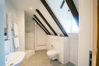 Hotel Well - Bathroom