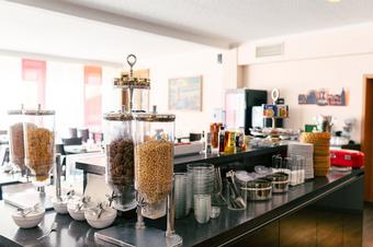 Hotel Well - Breakfast room