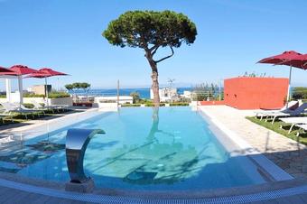 Hotel Albergo La Vigna - 游泳池